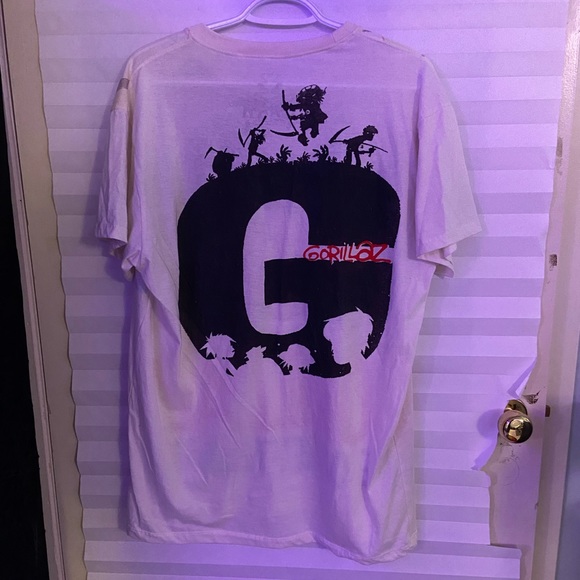 Gorillas Vintage style tee. - Picture 2 of 2